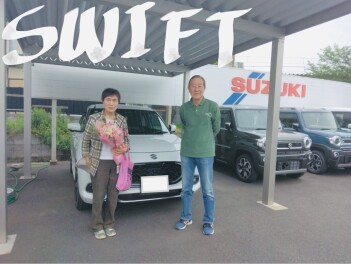 新型のスイフトご納車